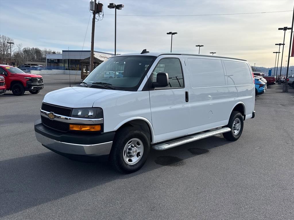 2024 Chevrolet Express Cargo 2500 RWD