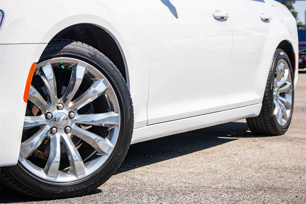 Used Car 2020 Chrysler 300  Touring For Sale Under $30,000 In San Marcos, Texas
