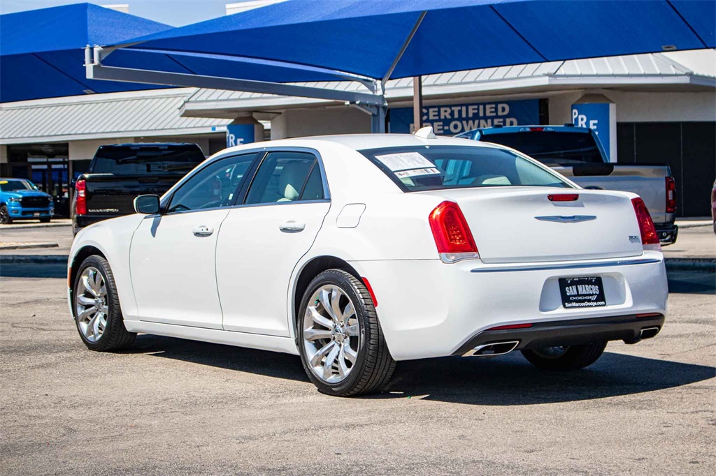 Used Car 2020 Chrysler 300  Touring For Sale Under $30,000 In San Marcos, Texas