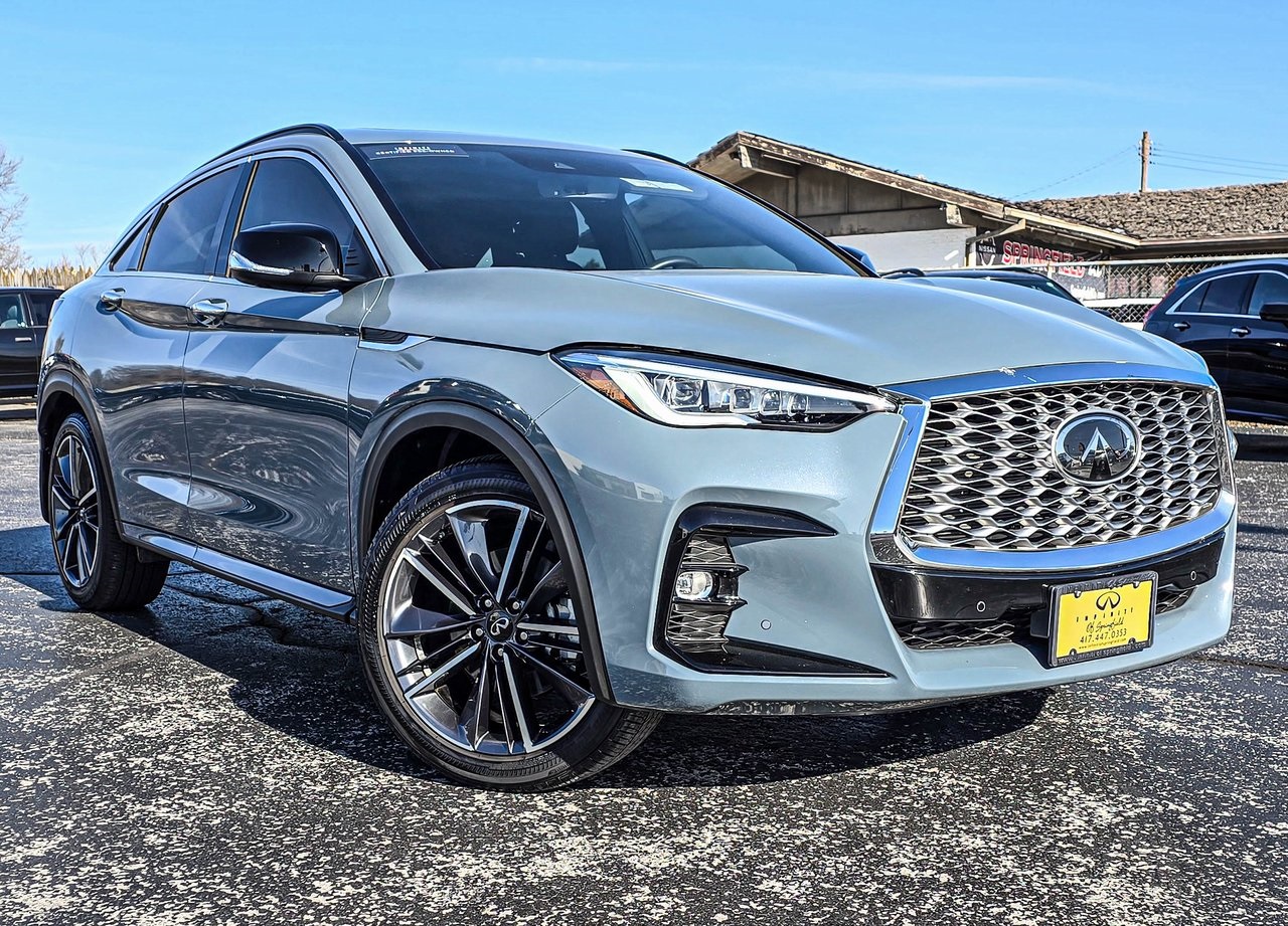 2025 INFINITI QX55 Essential AWD