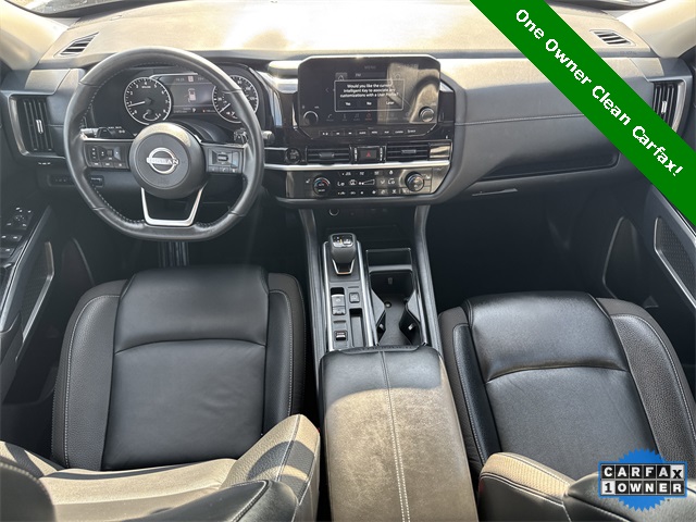 2025 Nissan Pathfinder SL - 10