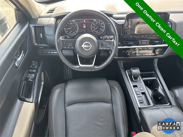 2025 Nissan Pathfinder SL - 11