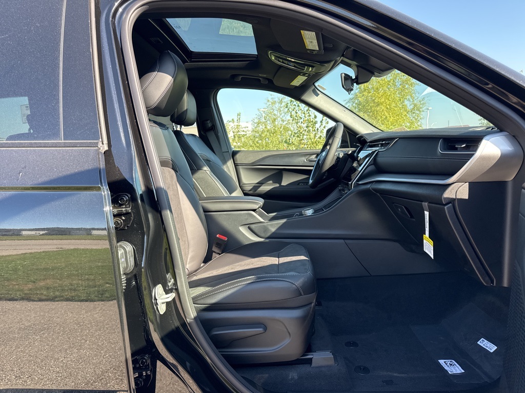 2025 Jeep Grand Cherokee L