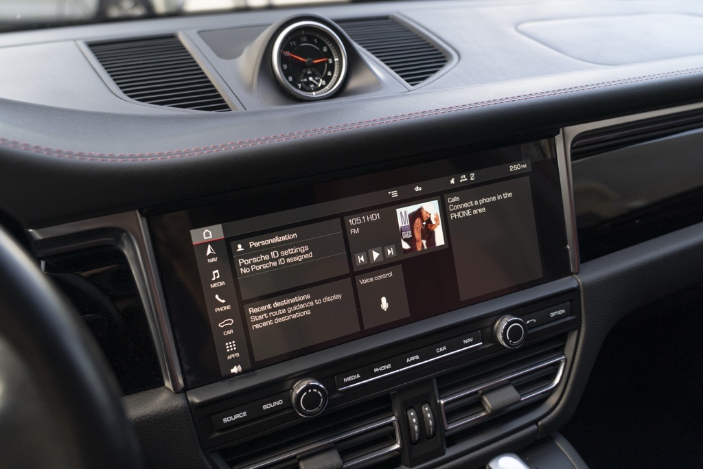2021 Porsche Macan Base - Photo 16
