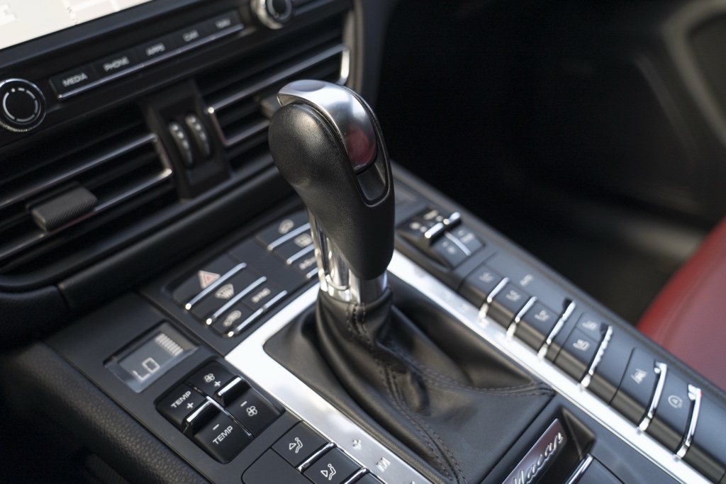 2021 Porsche Macan Base - Photo 23