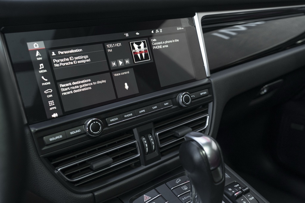 2021 Porsche Macan Base - Photo 25