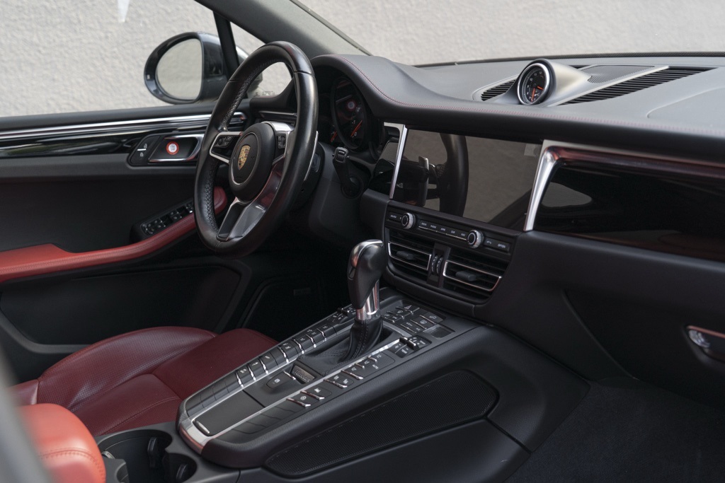 2021 Porsche Macan Base - Photo 32
