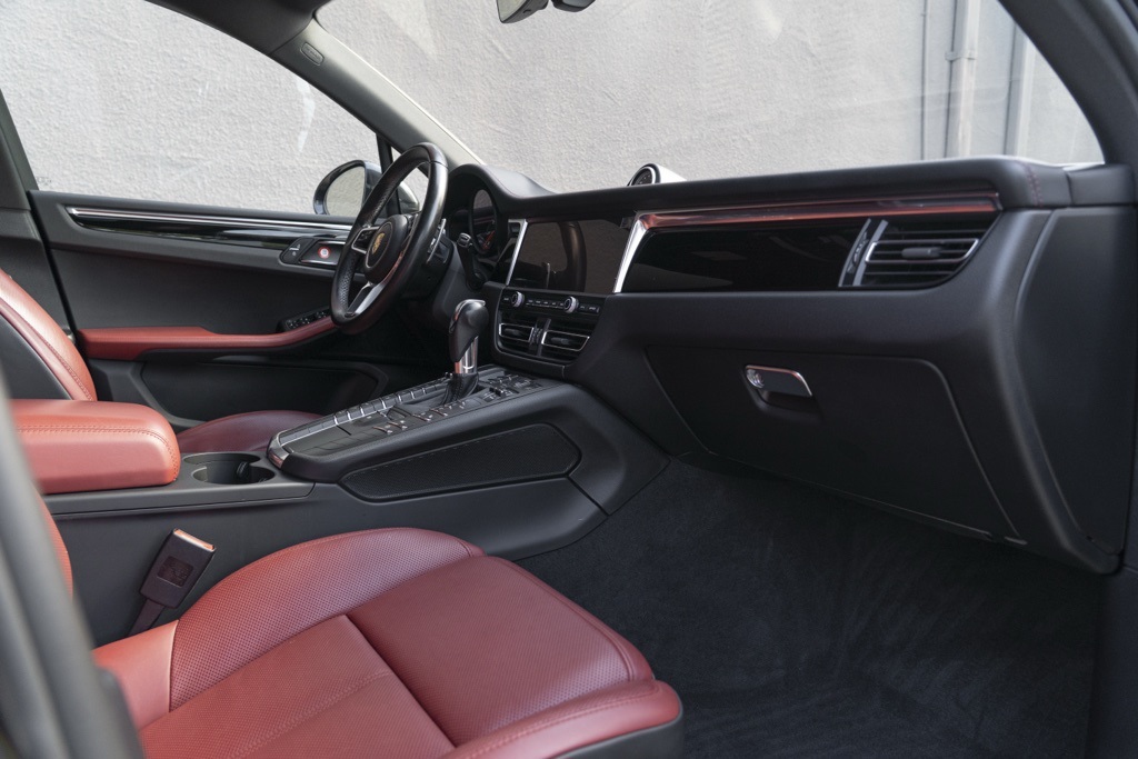 2021 Porsche Macan Base - Photo 34