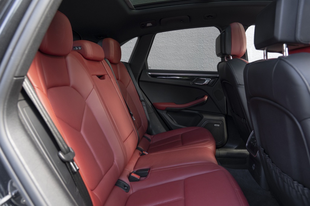2021 Porsche Macan Base - Photo 39