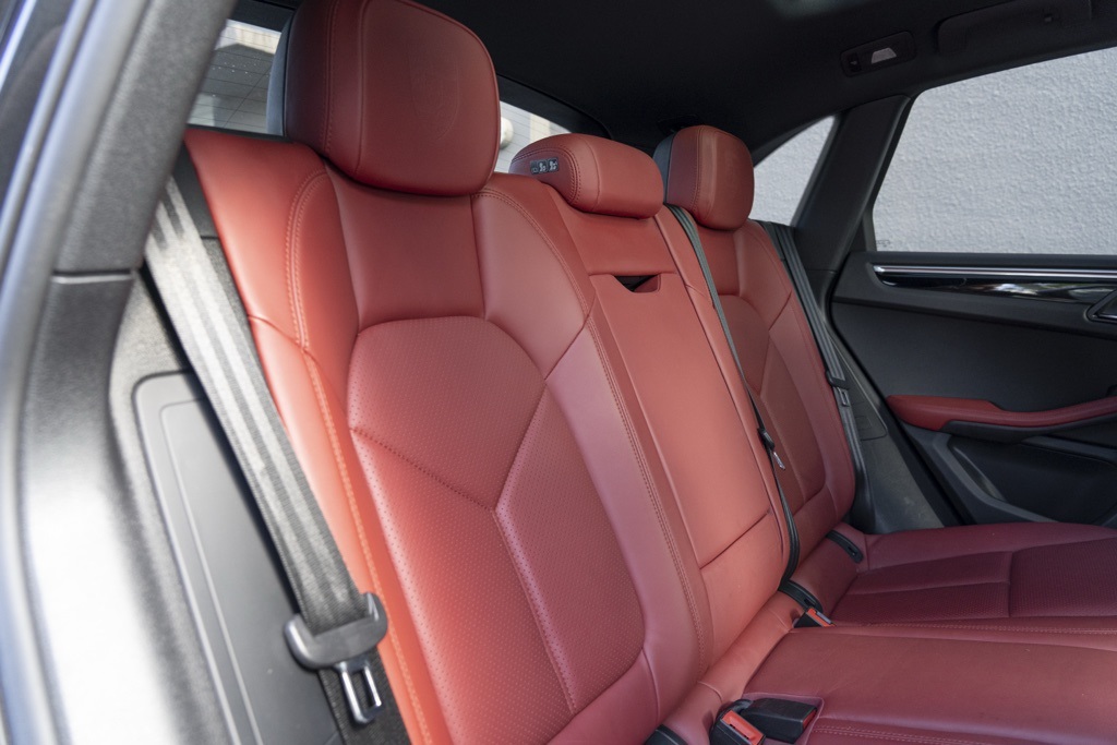 2021 Porsche Macan Base - Photo 40
