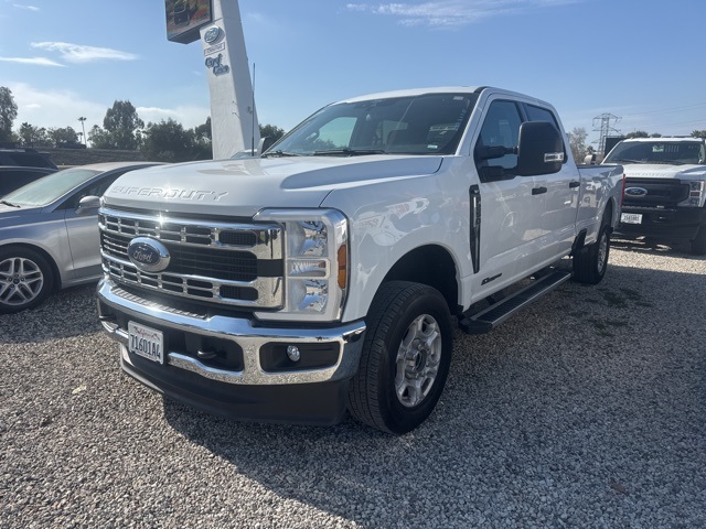 2025 Ford F-250 Super Duty XLT Crew Cab 4WD