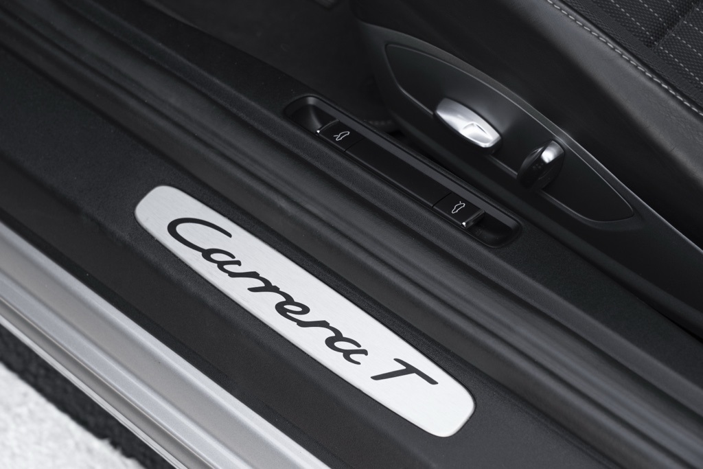 2018 Porsche 911 - Thumbnail 9