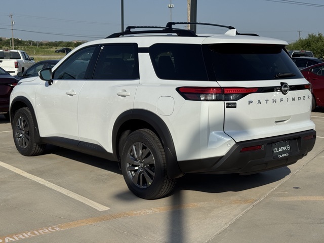 2025 Nissan Pathfinder SV photo 10