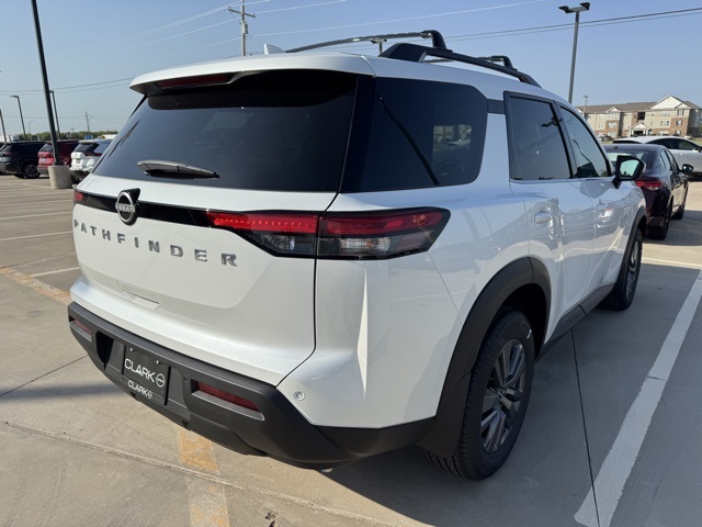 2025 Nissan Pathfinder SV photo 8