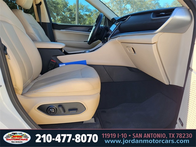 Used Car 2022 Jeep Grand Cherokee L  Limited For Sale Under $30,000 In San Antonio, Texas