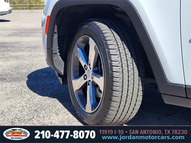 Used Car 2022 Jeep Grand Cherokee L  Limited For Sale Under $30,000 In San Antonio, Texas