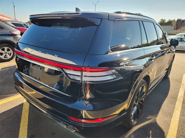 2024 Lincoln Aviator Reserve Black at Baytown Hyundai