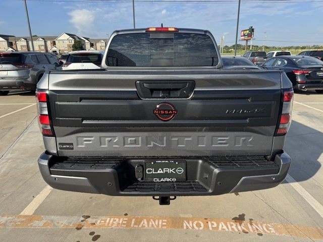 2025 Nissan Frontier PRO-4X photo 3