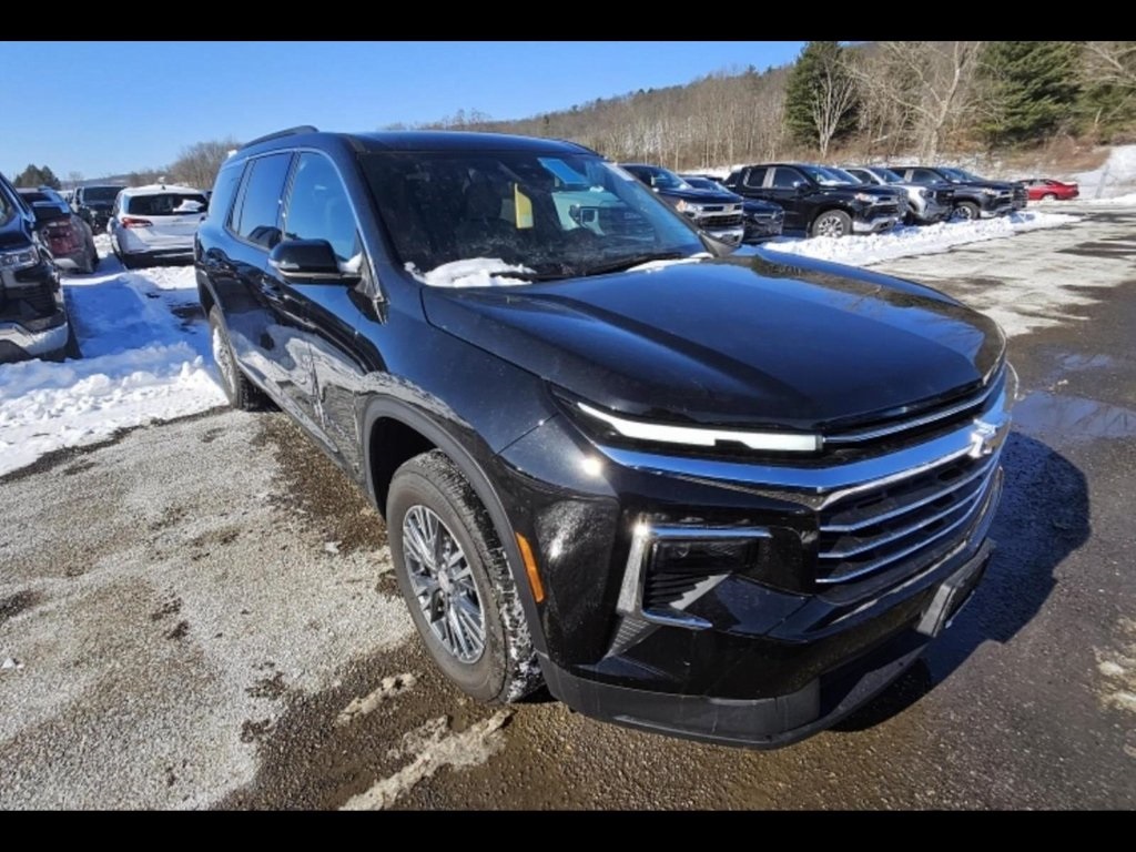 Used 2024 Chevrolet Traverse LT with VIN 1GNEVGKSXRJ200123 for sale in Kansas City