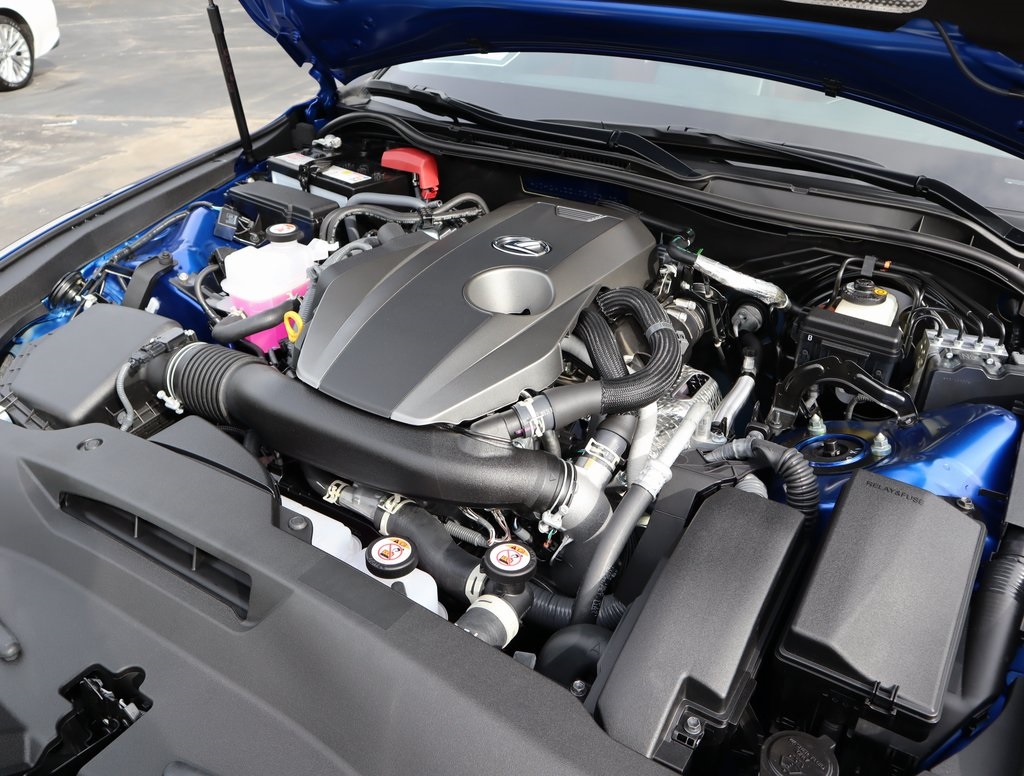 Thumbnail: 2025 Lexus IS - 14