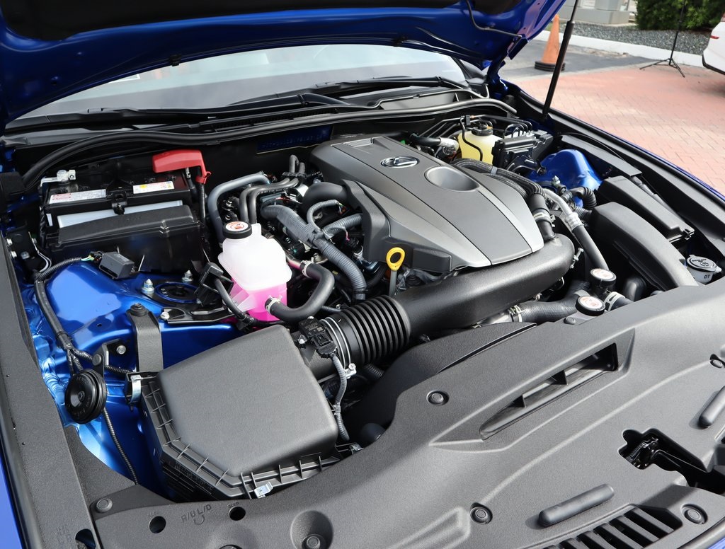 Thumbnail: 2025 Lexus IS - 15