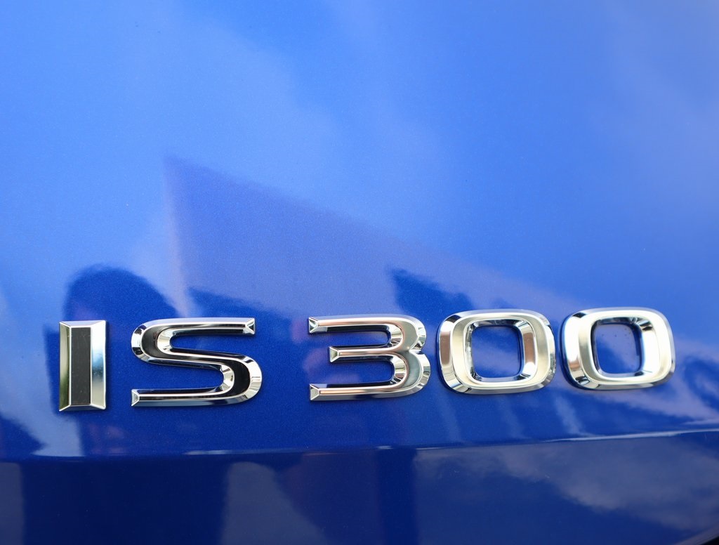Thumbnail: 2025 Lexus IS - 21