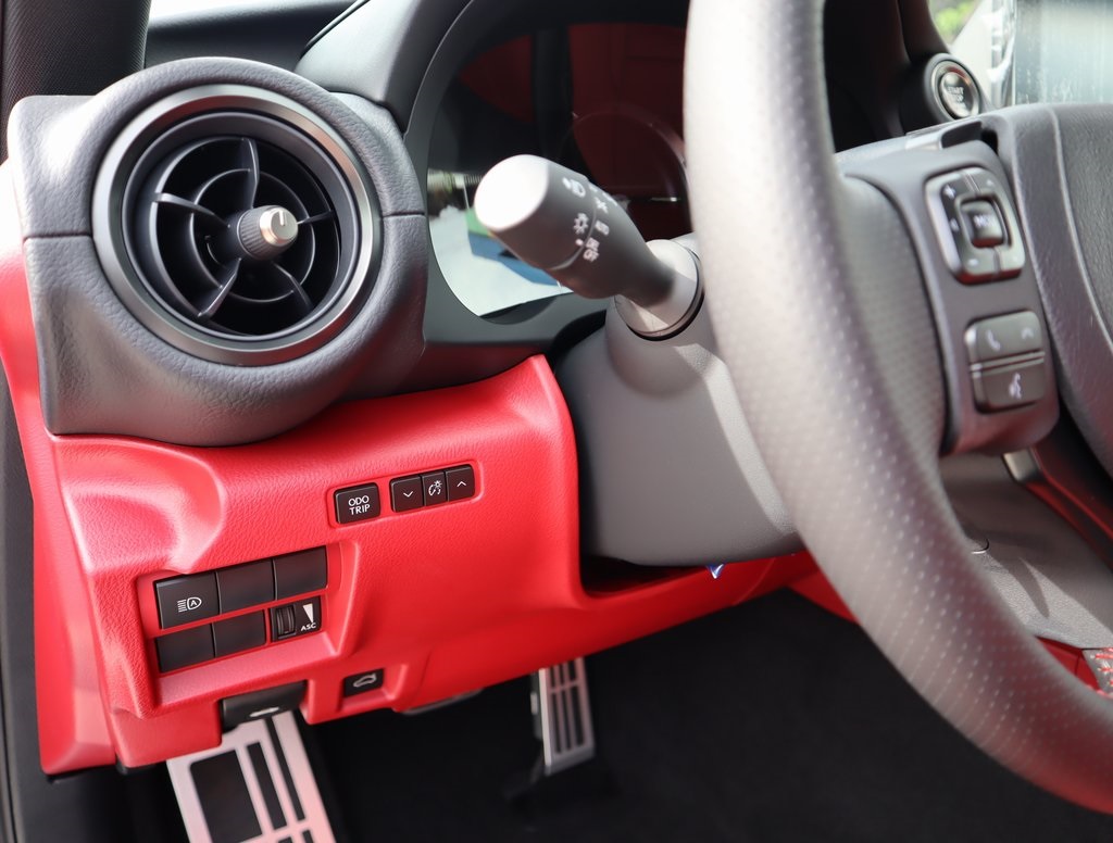 Thumbnail: 2025 Lexus IS - 22