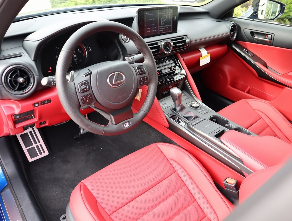 Thumbnail: 2025 Lexus IS - 27