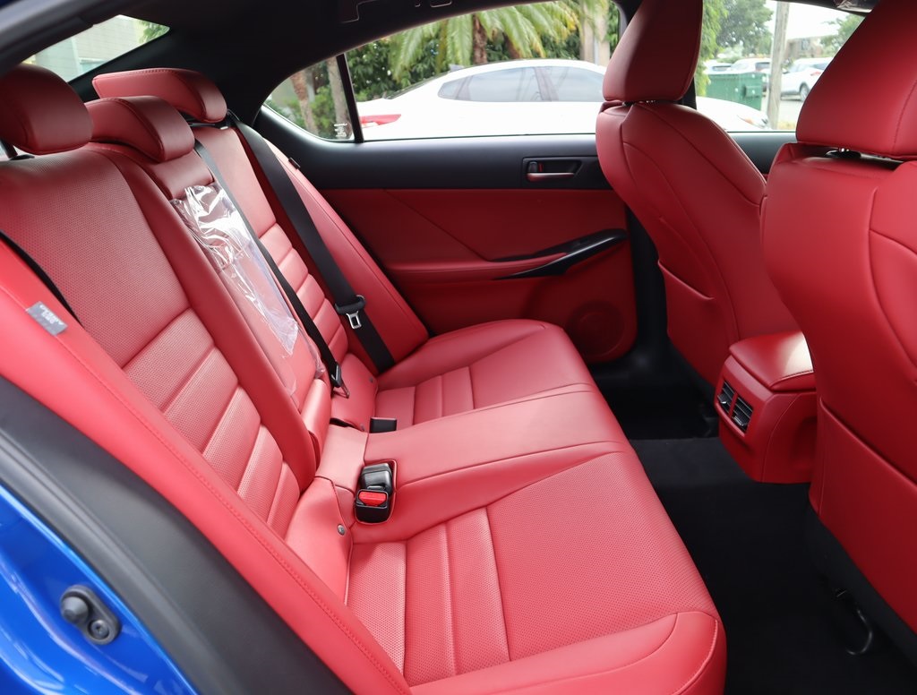 Thumbnail: 2025 Lexus IS - 32