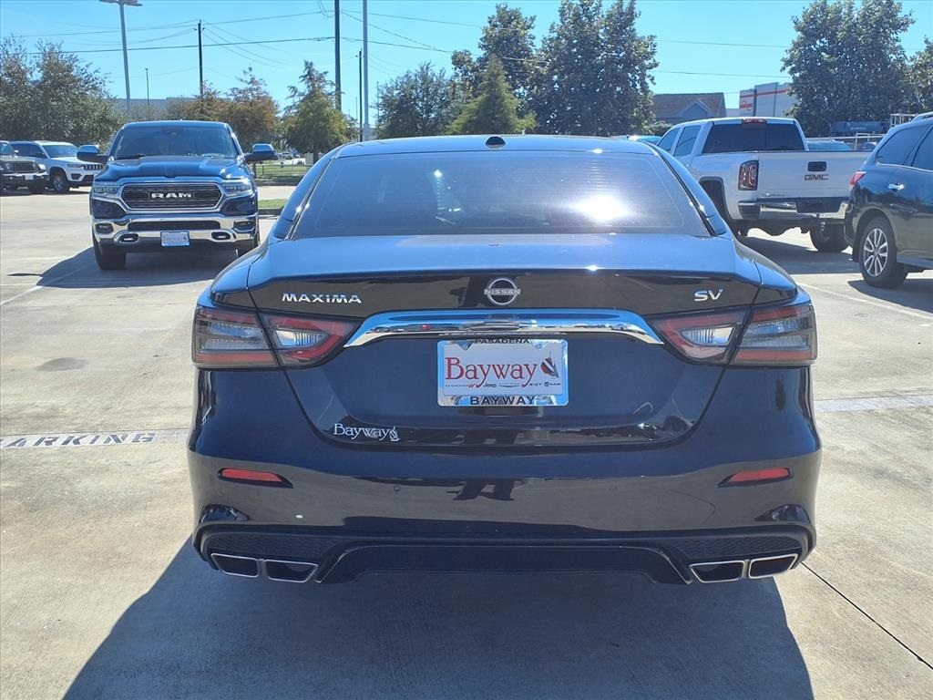 2023 Nissan Maxima SV Black at Keating Nissan