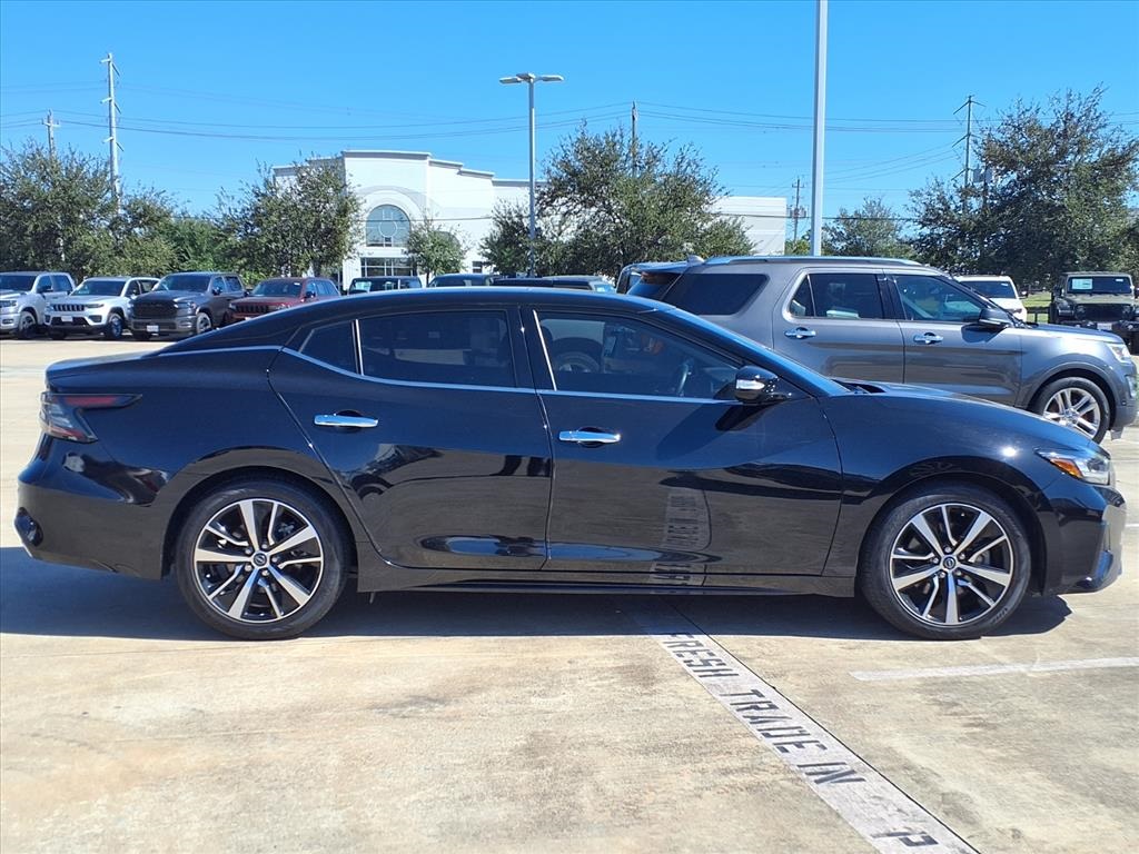 2023 Nissan Maxima SV Black at Keating Nissan