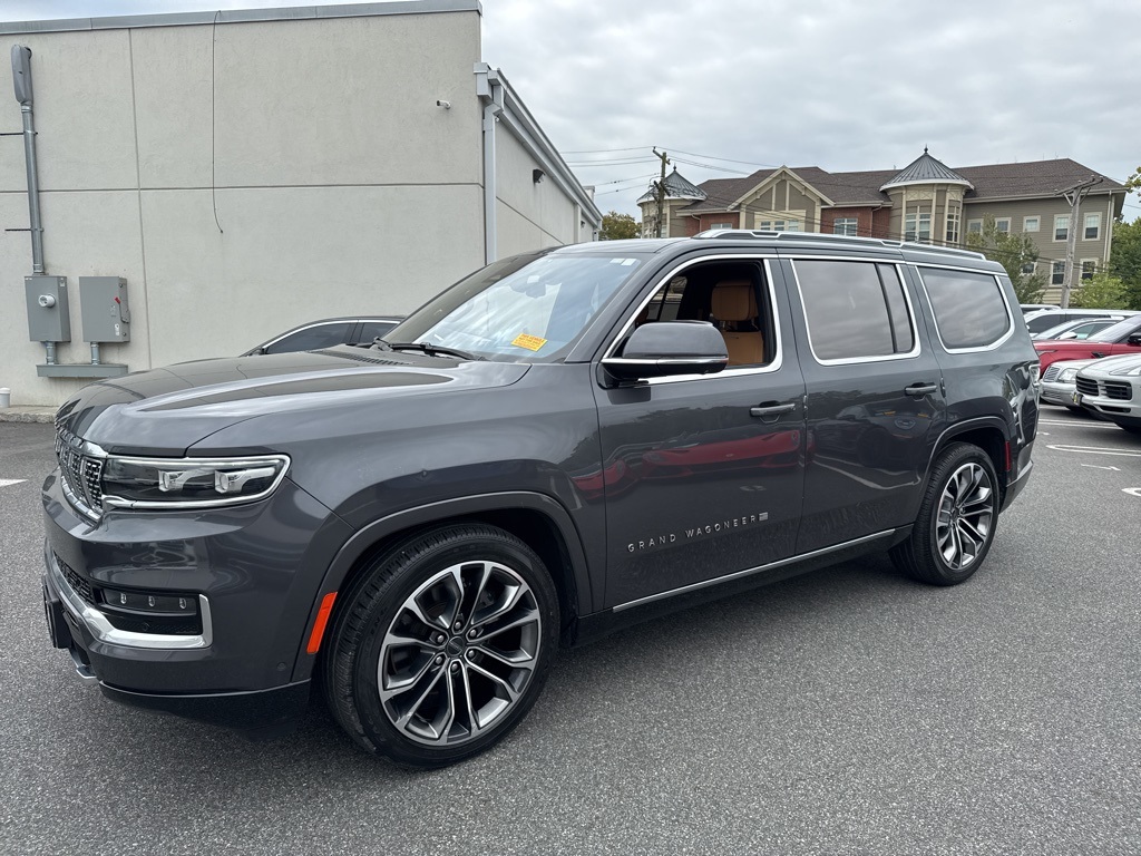 2023 Jeep Grand Cherokee Laredo Altitude photo 38