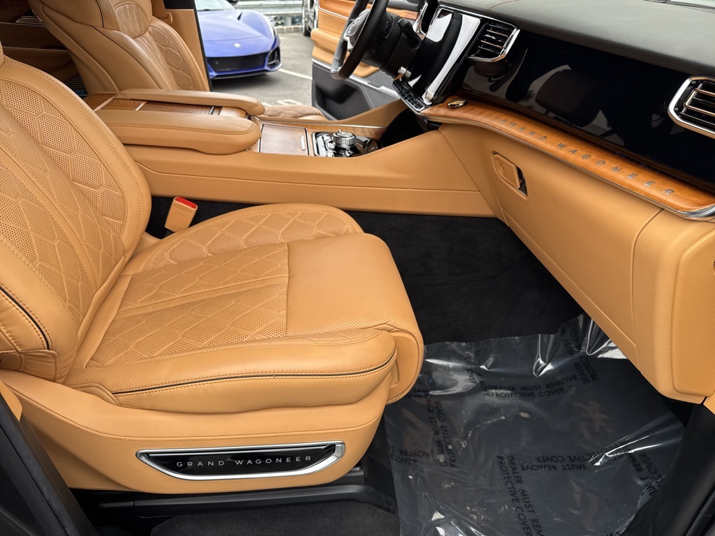 2022 Jeep Grand Wagoneer III photo 33