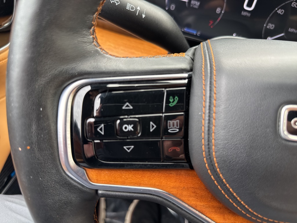 2022 Jeep Grand Wagoneer III photo 36
