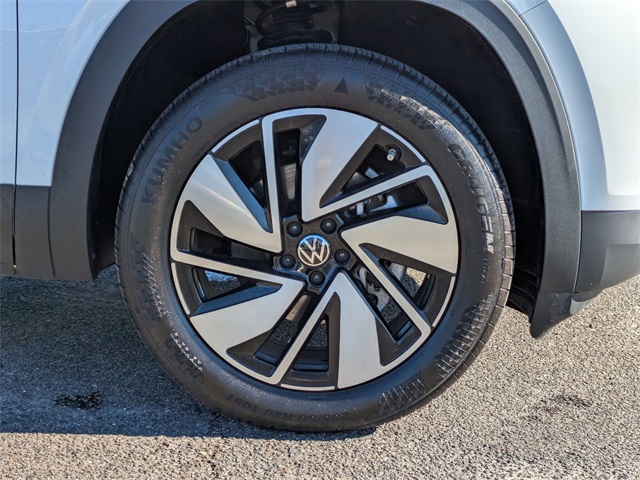 2025 Volkswagen Atlas 2.0T SE w/Technology - 10