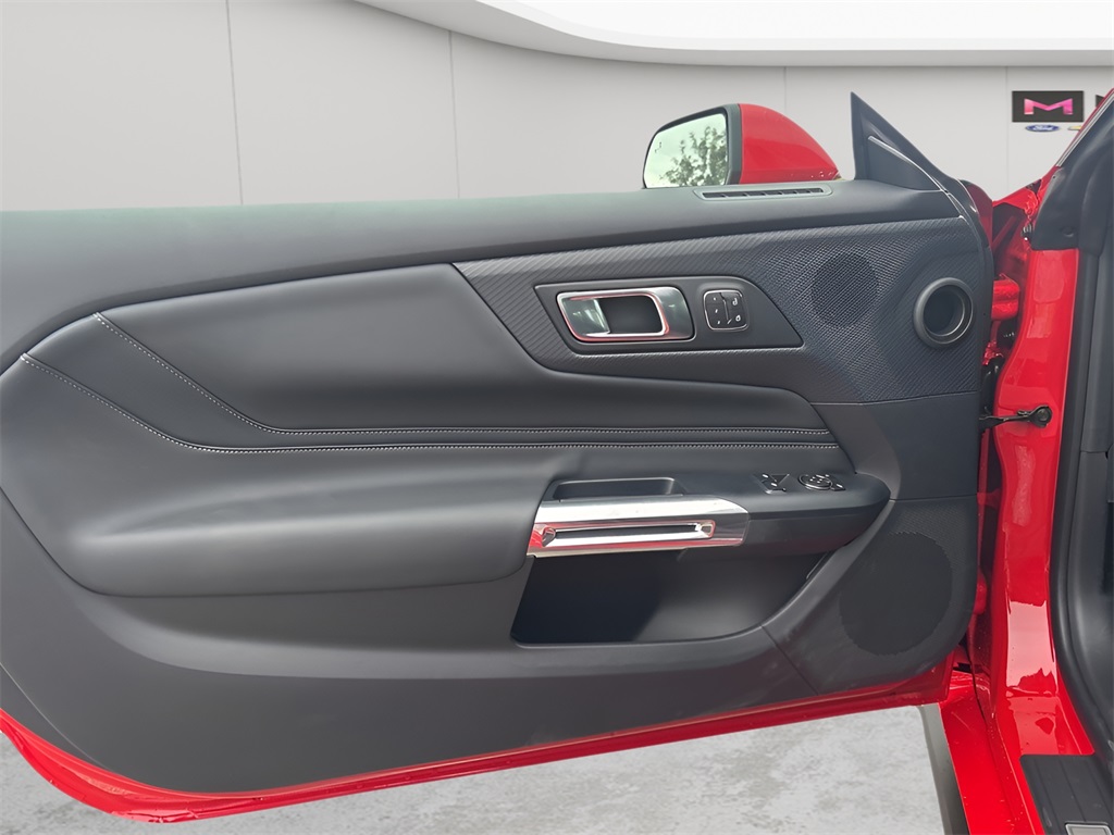2025 Ford Mustang