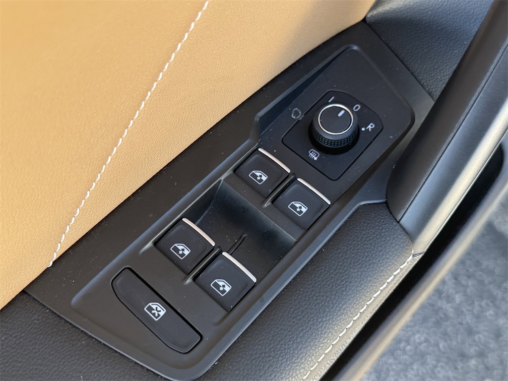 2022 Volkswagen Tiguan 2.0T SE White at Wharton Ford