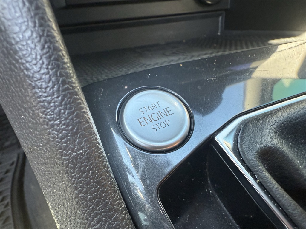 2022 Volkswagen Tiguan 2.0T SE White at Wharton Ford