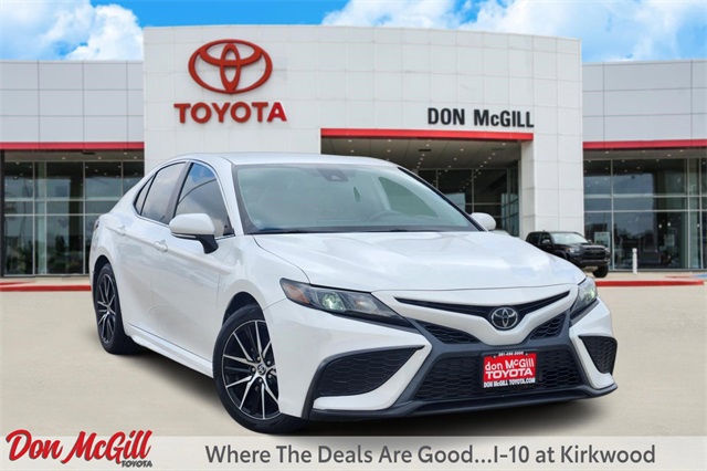 2023 Toyota Camry SE - 0