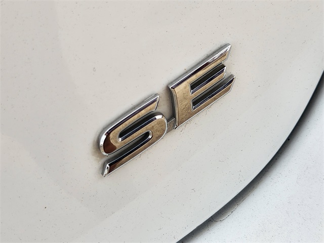 2023 Toyota Camry SE - 11