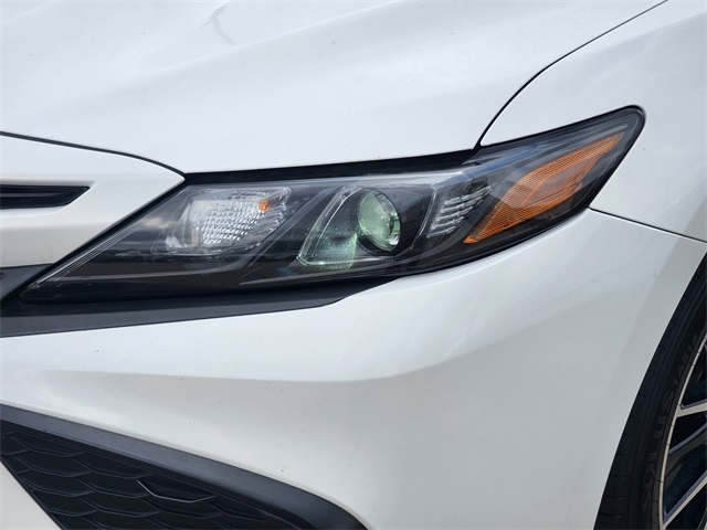 2023 Toyota Camry SE - 8