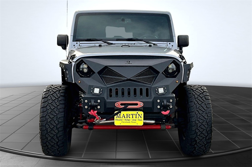 2016 Jeep Wrangler Unlimited Sahara - 2