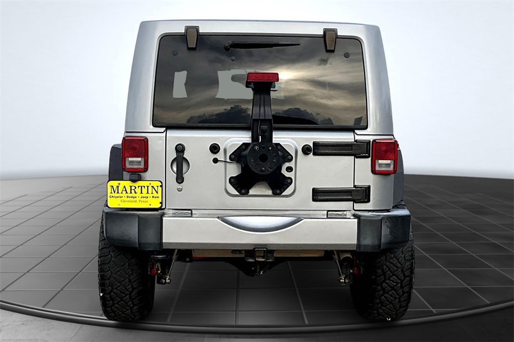 2016 Jeep Wrangler Unlimited Sahara - 3