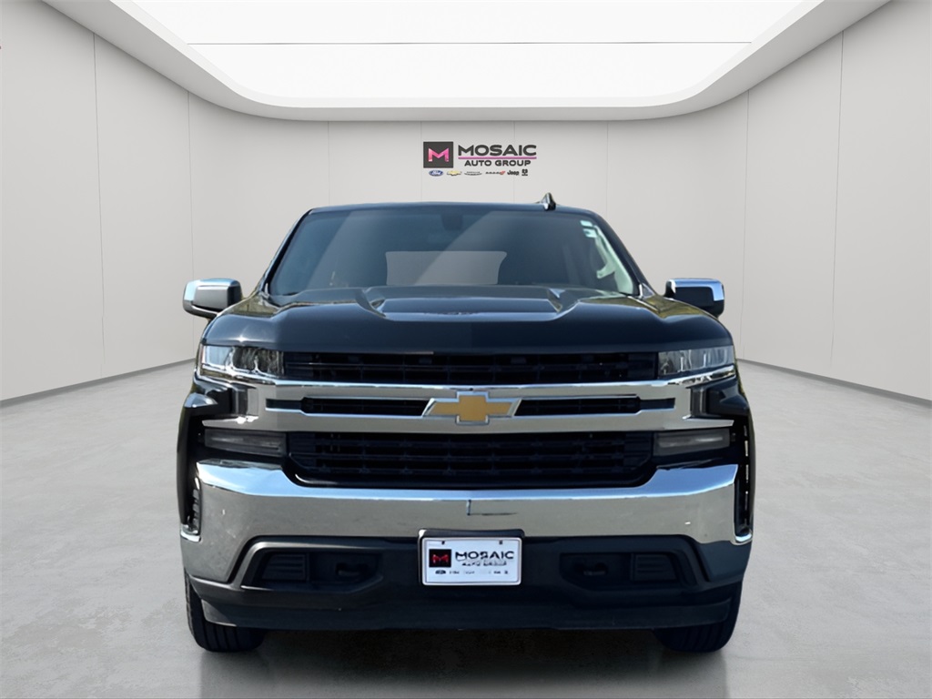 Used 2020 Chevrolet Silverado 1500 LT with VIN 3GCUYDEDXLG349356 for sale in Zumbrota, Minnesota