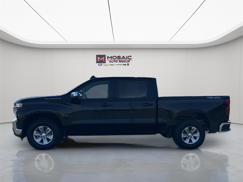 2020 Chevrolet Silverado 1500 LT photo 2