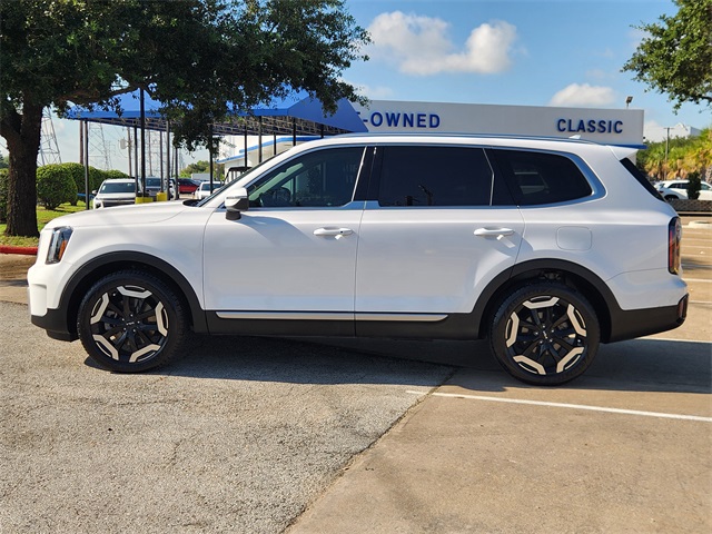 2023 Kia Telluride EX White at Parkway Family Mazda