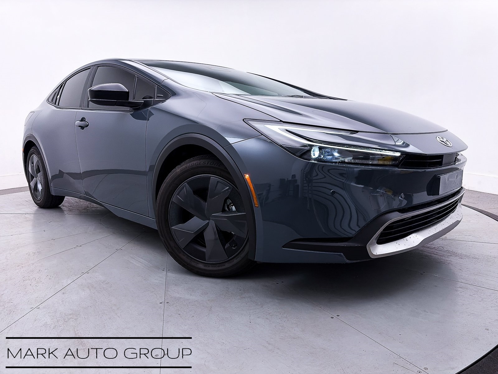 2025 Toyota Prius Plug-In Hybrid XSE Premium