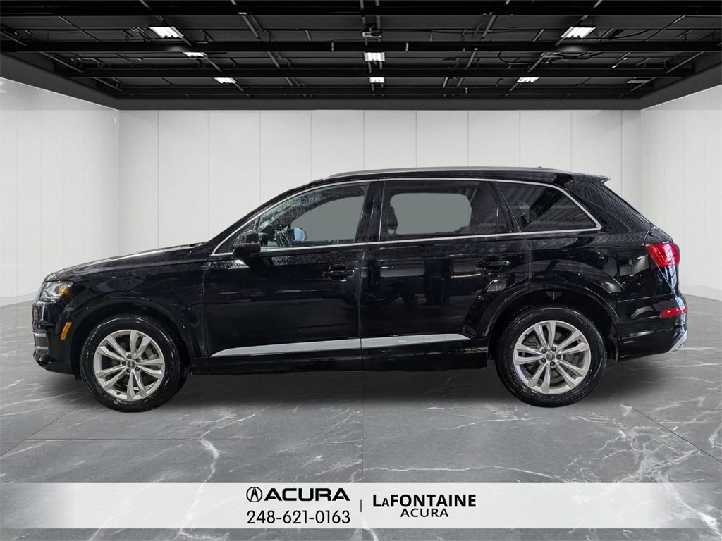 Used 2018 Audi Q7 Premium with VIN WA1AAAF74JD053302 for sale in Commerce Charter Township, MI