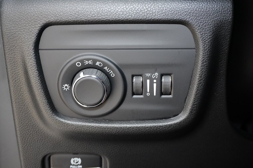 Used Car 2024 Jeep Grand Cherokee  Wagon 4 Dr. Laredo Four Wheel Drive For Sale In Weatherford, Texas