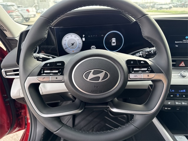 2025 Hyundai Elantra Limited - 11